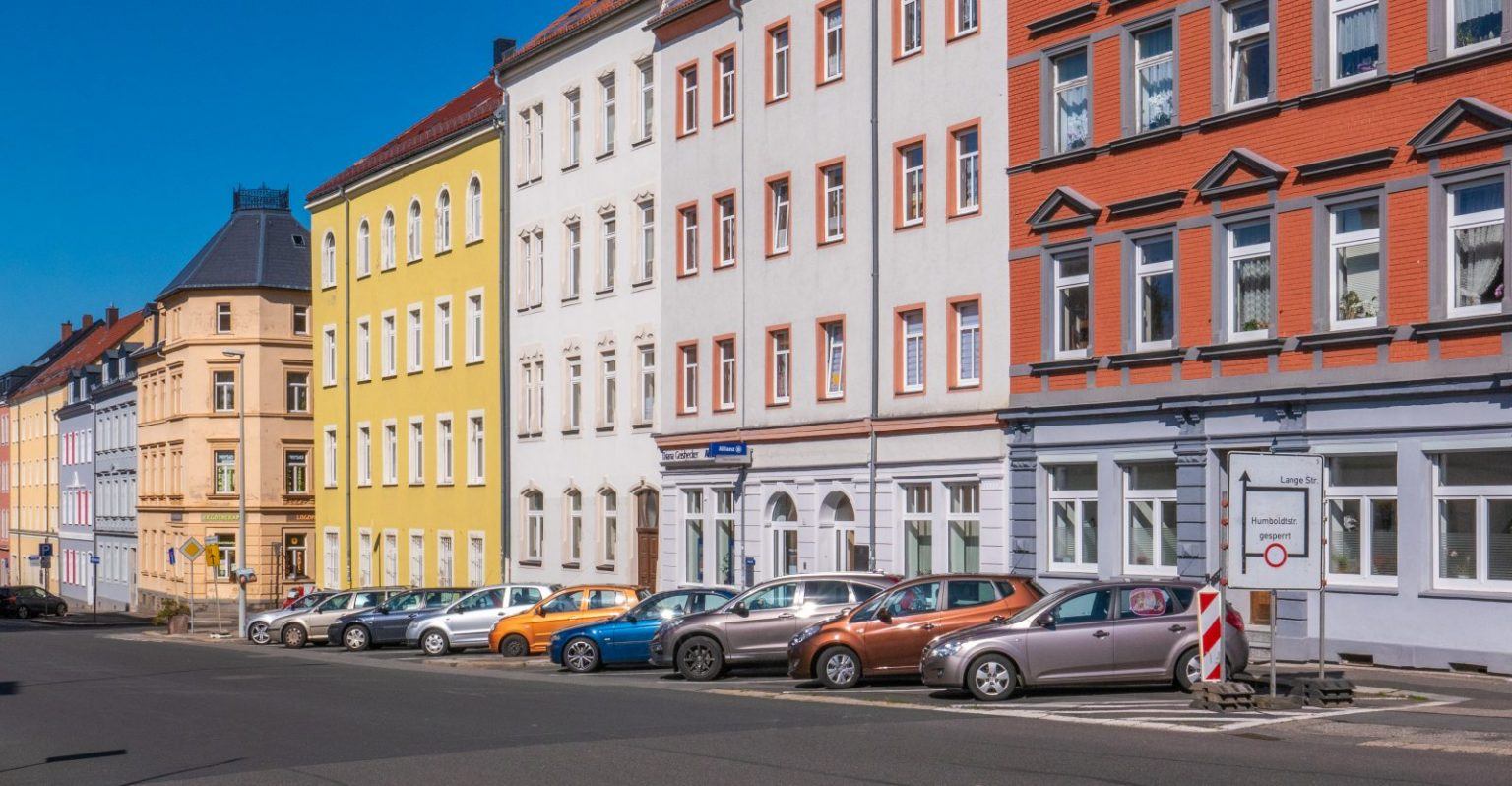 Ulica w polskim mieście przy której znajdujące kamienice również od nich należy zapłacić podatek od sprzedaży nieruchomości